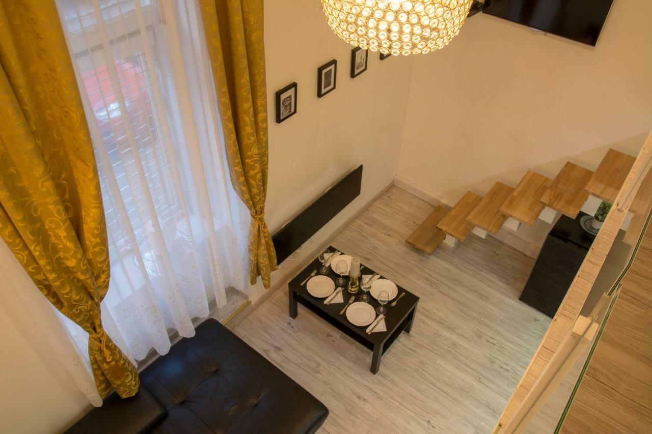 Walkway Apartment Deluxe Budapest Exterior photo