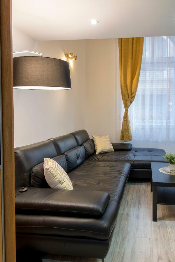 Walkway Apartment Deluxe Budapest Exterior photo