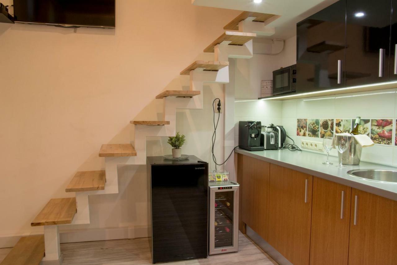 Walkway Apartment Deluxe Budapest Exterior photo